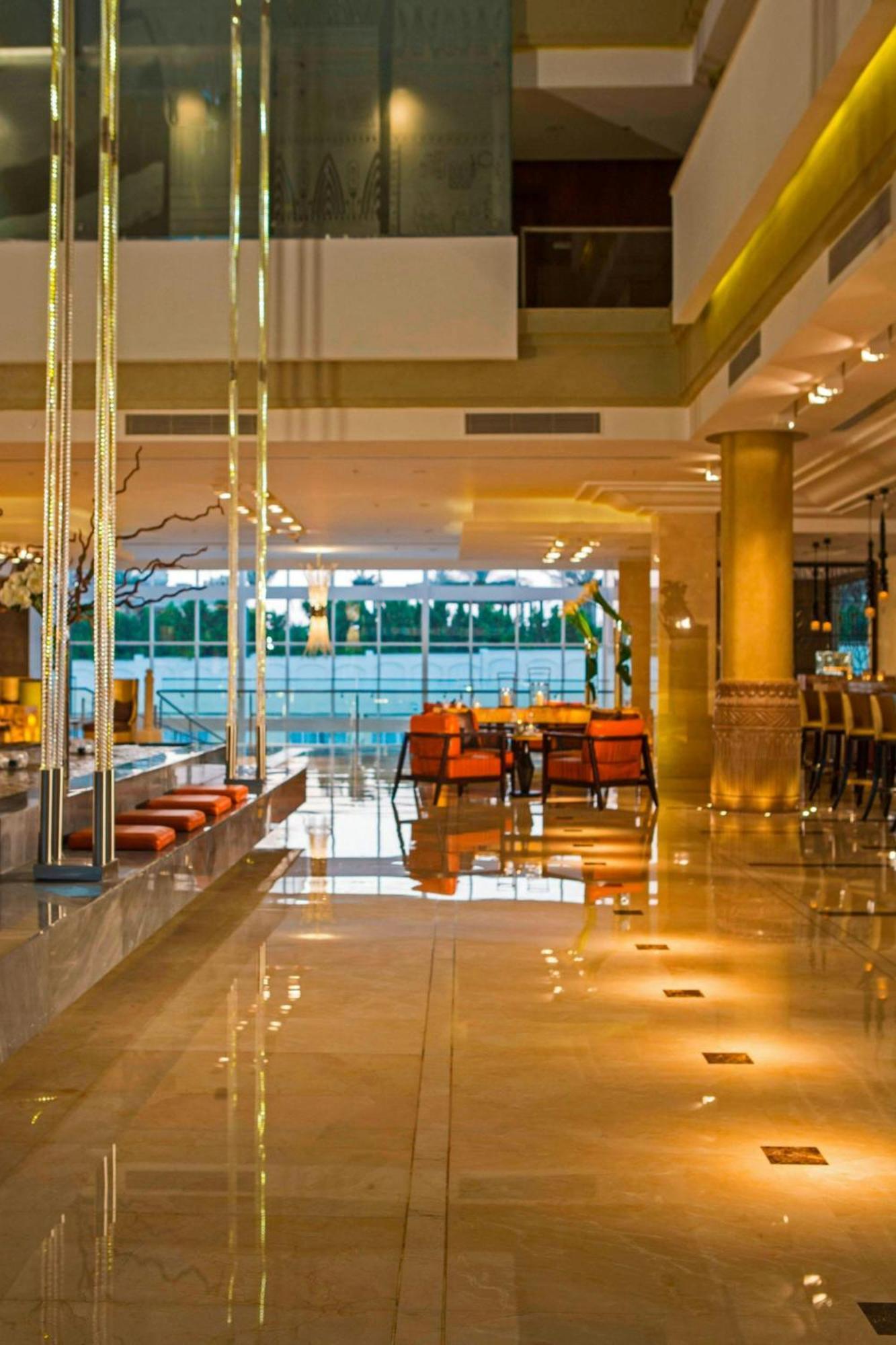Renaissance Cairo Mirage City Hotel Exterior photo Lobby