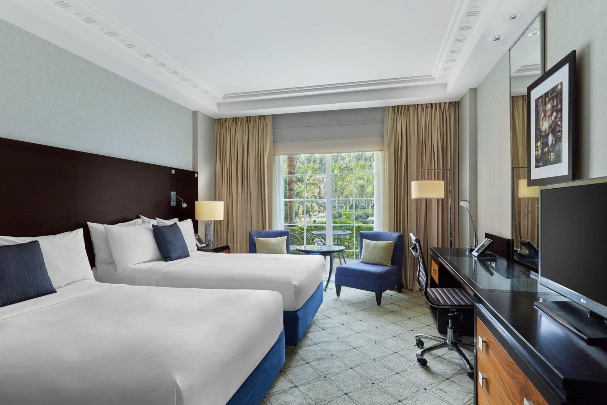 Renaissance Cairo Mirage City Hotel Exterior photo A room at the hotel